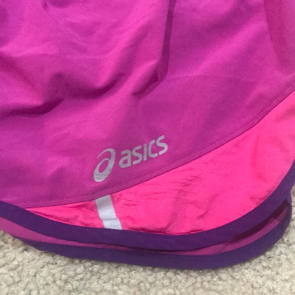 ASICS Running Shorts - Picture 2 of 3